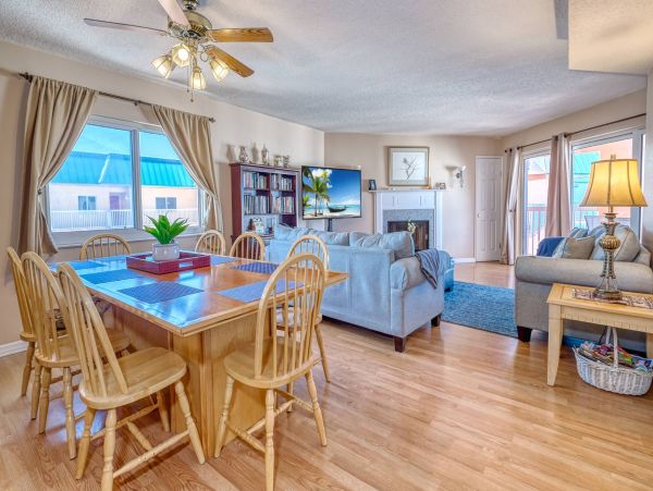 Indian Shores Vacation Condo Sleeps Six Guests