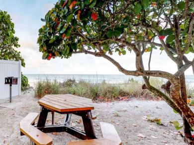 Bradenton Beach 1 Bedroom Vacation Condo  Gulfront