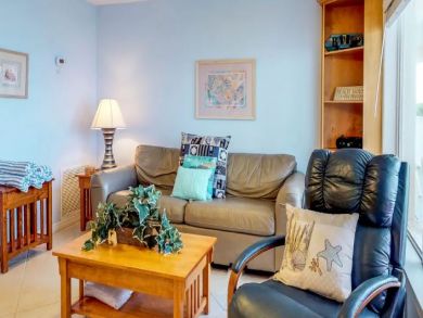 Bradenton Beach 1 Bedroom Vacation Condo  Gulfront