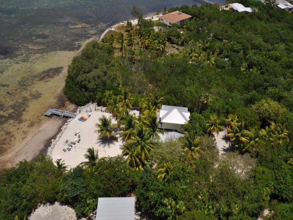 4 Bedroom Florida Keys Vacation Home Plus Guest House