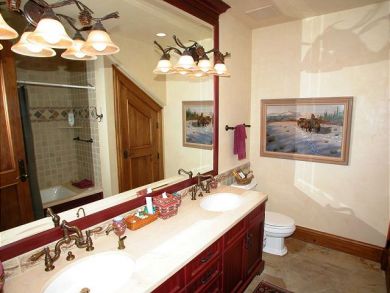 Aspen Home 924335 Aspen Home 924335