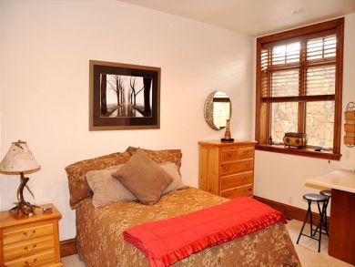 Aspen Home 924335 Aspen Home 924335