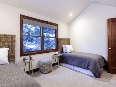 Aspen Home 924337 Aspen Home 924337