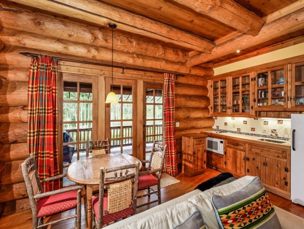 Wonderful Ranch with Main House and Guest House near Aspen