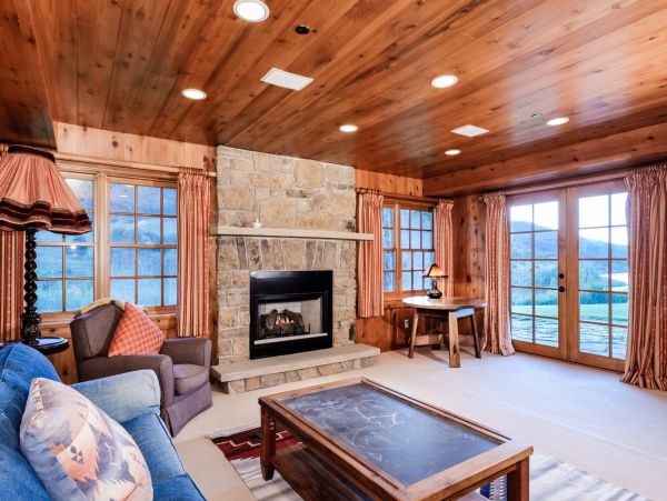 Wonderful Ranch with Main House and Guest House near Aspen