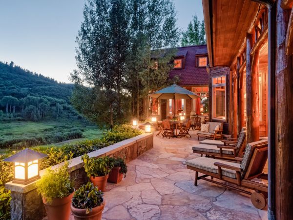 Wonderful Ranch with Main House and Guest House near Aspen
