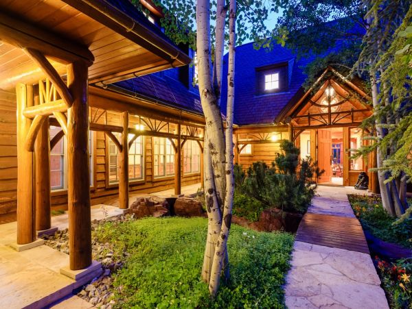 Wonderful Ranch with Main House and Guest House near Aspen