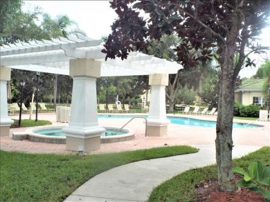 Sarasota Vacation Condo Sleeps 4 Guests in a Gated Community