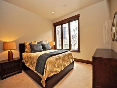 Aspen Home 924345