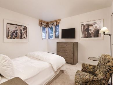 The Ultimate Aspen Downtown 7 Bedroom Ski Home