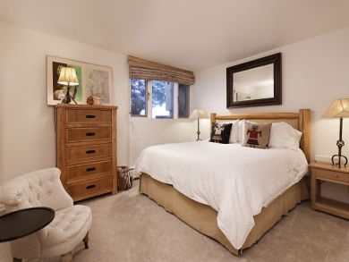 The Ultimate Aspen Downtown 7 Bedroom Ski Home