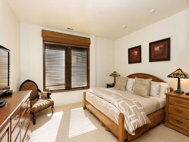 Aspen Home 924379