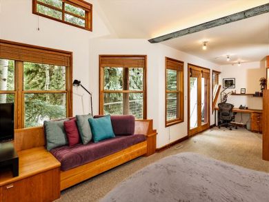 Aspen Home 924380 Aspen Home 924380