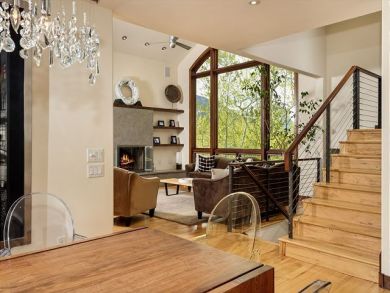 Aspen Home 924383 Aspen Home 924383