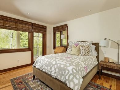 Aspen Home 924383 Aspen Home 924383