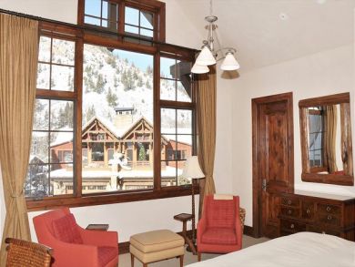 Aspen Home 924384 Aspen Home 924384