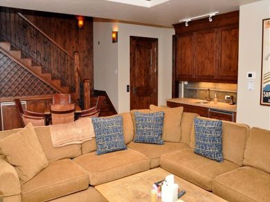Aspen Home 924384 Aspen Home 924384