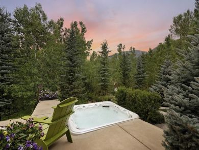 Aspen Home 924390 Aspen Home 924390