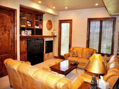 Aspen Home 924418 Aspen Home 924418