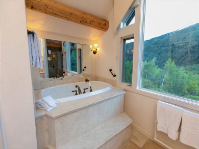 Aspen Home 924420 Aspen Home 924420