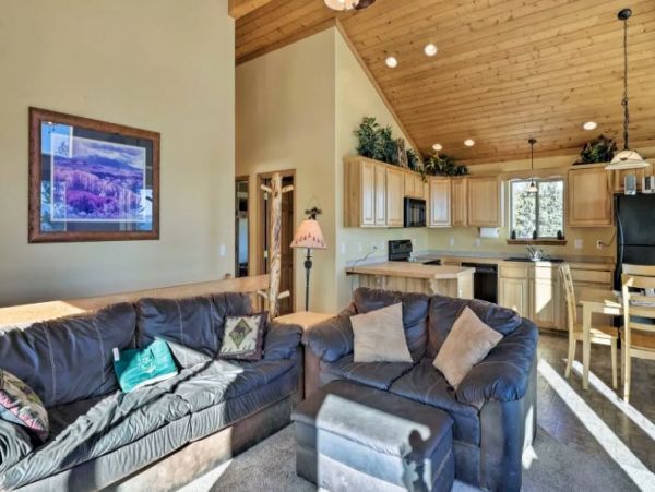 Mountain Views Breckenridge Vacation Home Sleeps 10 Guests