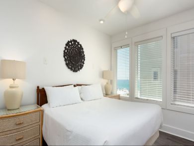 Ocean Front Miramar Luxury Home Plus Guest House