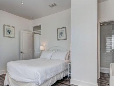 Ocean Front Miramar Luxury Home Plus Guest House