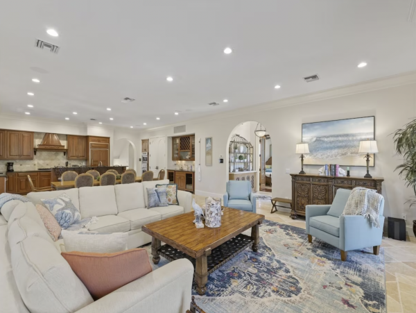 150 yards to the Beach Six Bedroom  Luxury Vacation Home in Captiva