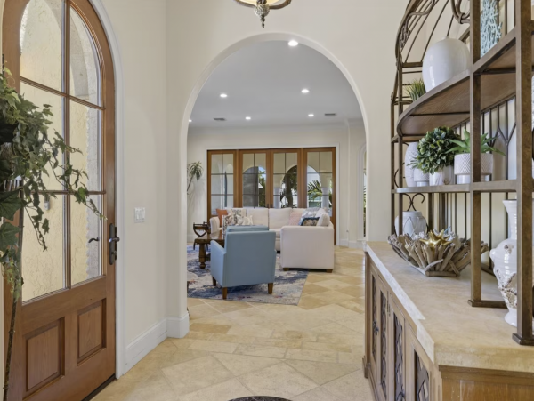 150 yards to the Beach Six Bedroom  Luxury Vacation Home in Captiva