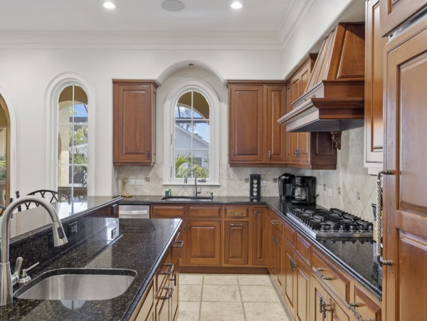 150 yards to the Beach Six Bedroom  Luxury Vacation Home in Captiva