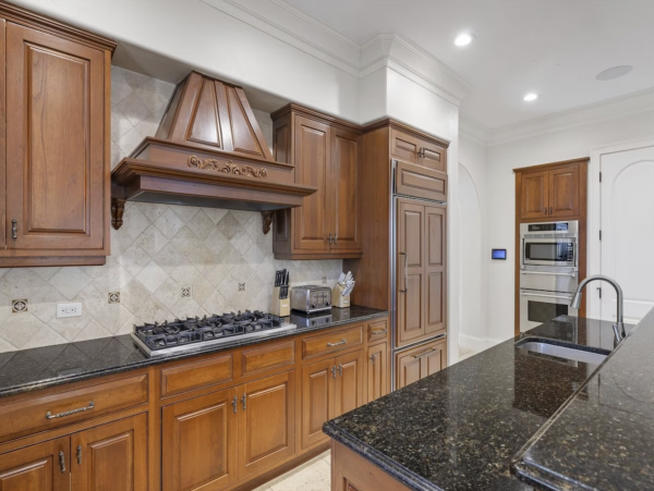 150 yards to the Beach Six Bedroom  Luxury Vacation Home in Captiva