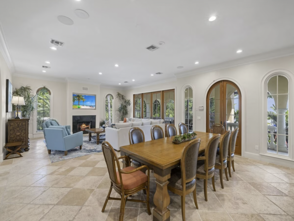 150 yards to the Beach Six Bedroom  Luxury Vacation Home in Captiva