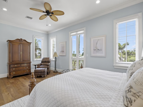 150 yards to the Beach Six Bedroom  Luxury Vacation Home in Captiva