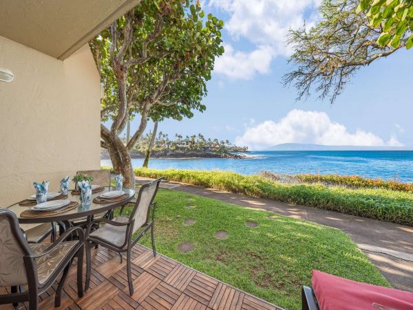 Breathtaking Views Napili Vacation Condo Sleeps Four Guests