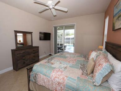 Cape Coral Vacation Rental Sleeps Six Guests