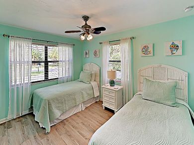 Beautiful Naples Vacation Home Sleeps Six Guests Beautiful Naples Vacation Home Sleeps Six Guests