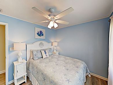Beautiful Naples Vacation Home Sleeps Six Guests Beautiful Naples Vacation Home Sleeps Six Guests