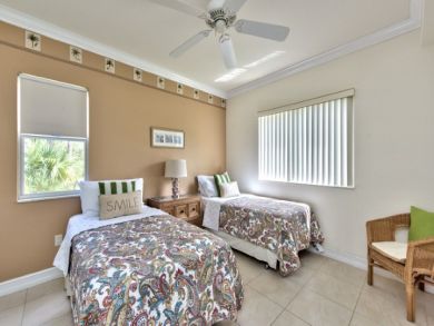 Naples Two Bedroom Vacation Condo, Gated Community