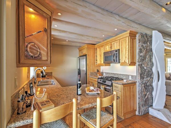 Snowmass Village Three Bedroom Home with Private Hot Tub