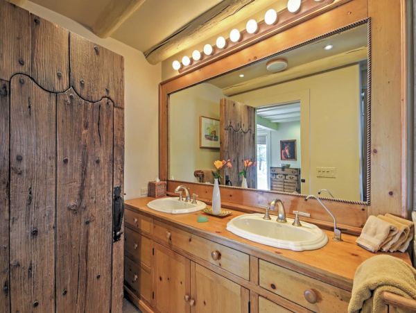 Snowmass Village Three Bedroom Home with Private Hot Tub