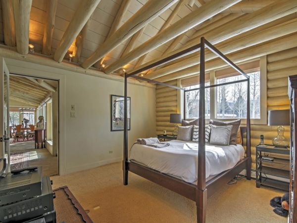 Snowmass Village Three Bedroom Home with Private Hot Tub