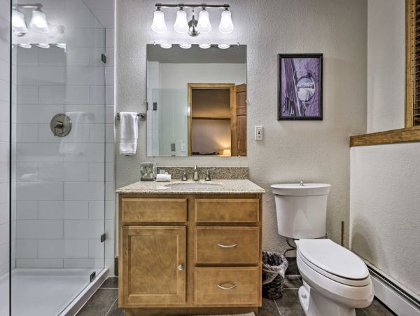 Avon Upscale Six Bedroom Home Rental Sleeps Fourteen Guests