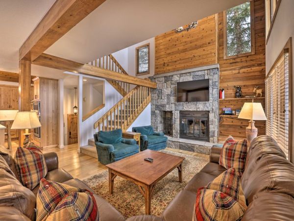 Avon Upscale Six Bedroom Home Rental Sleeps Fourteen Guests
