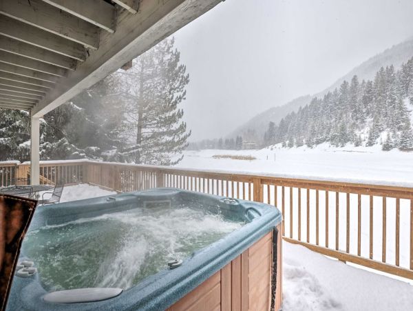 Avon Upscale Six Bedroom Home Rental Sleeps Fourteen Guests