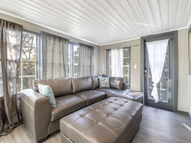 Fort Myers Vacation Home Sleeps Six Guests