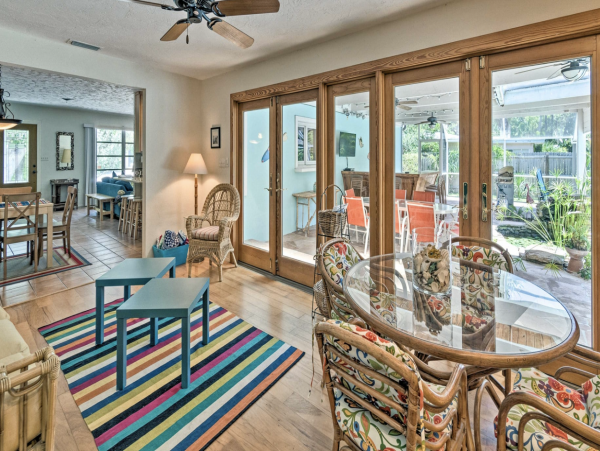 Walk to Beach Three Bedroom Pool Home in Siesta Key