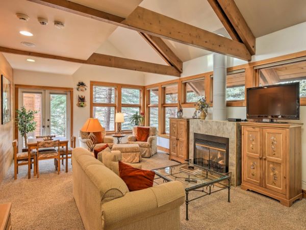 Walk to Lifts Two Bedroom Vacation Home with Private Sauna