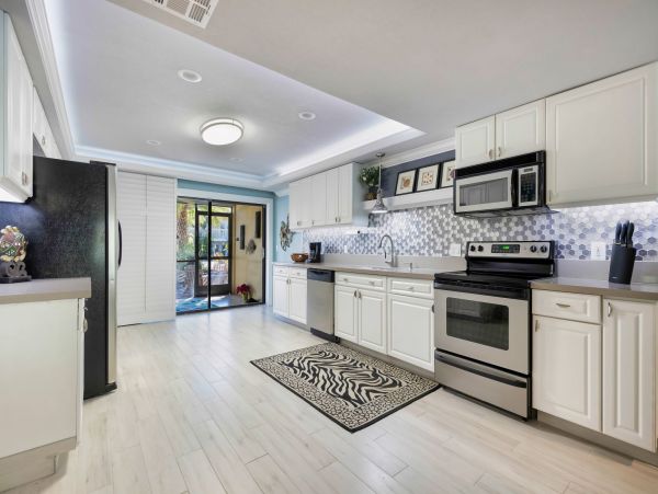 Fort Myers Vacation Rental Sleeps Two Guests Walk To Beach