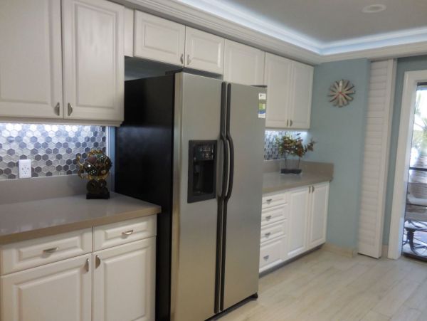 Fort Myers Vacation Rental Sleeps Two Guests Walk To Beach