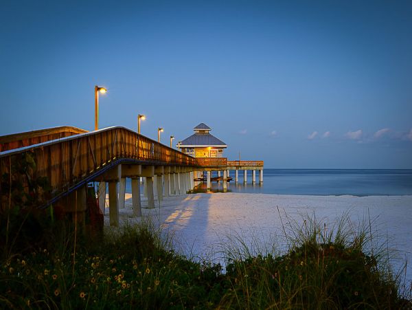 Fort Myers Vacation Rental Sleeps Two Guests Walk To Beach